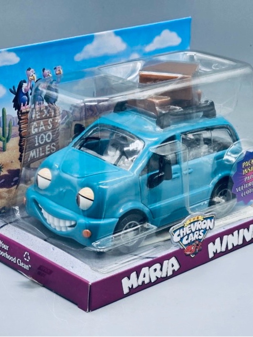 Vintage 2006 Chevron Maria Minivan With Luggage Collectible Toy Car